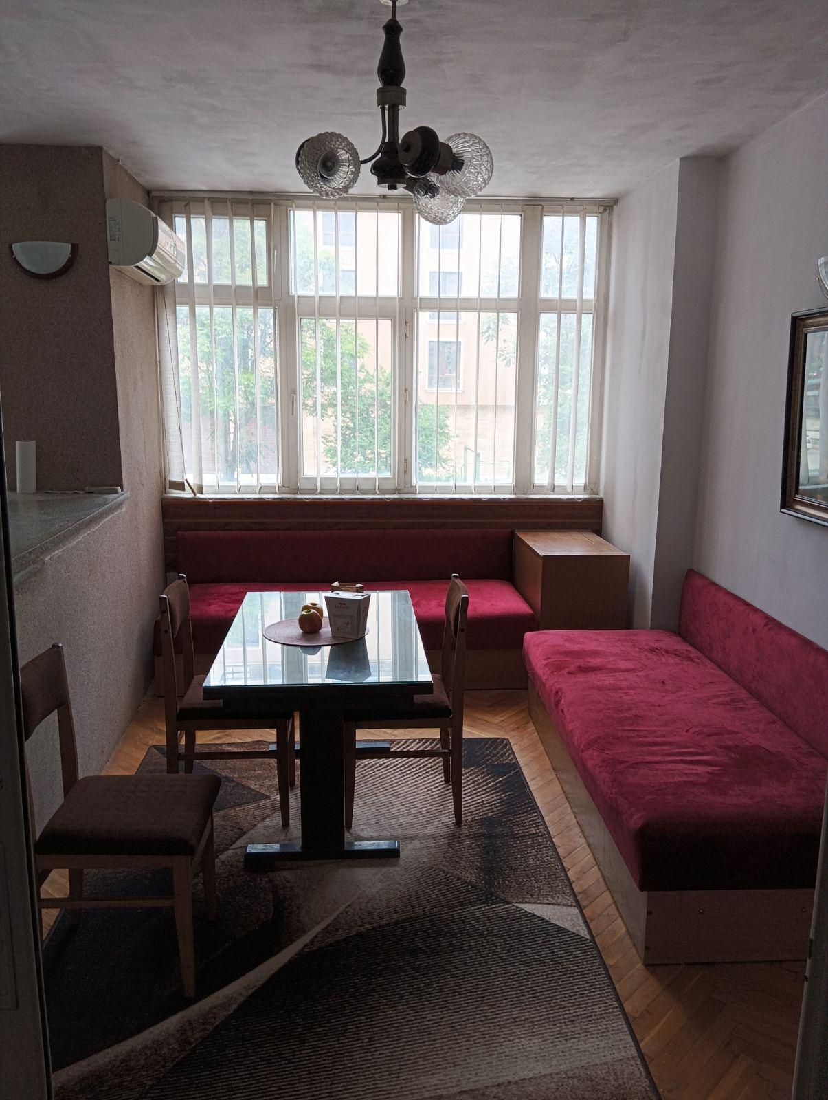 Многостаен обзаведен апартамент - Южен 3