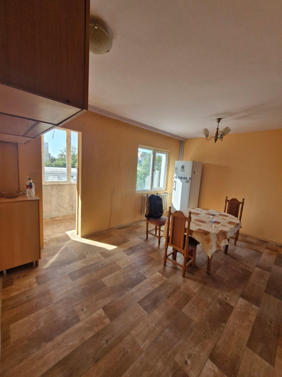 Четиристаен апартамент - кв. Тракия 3