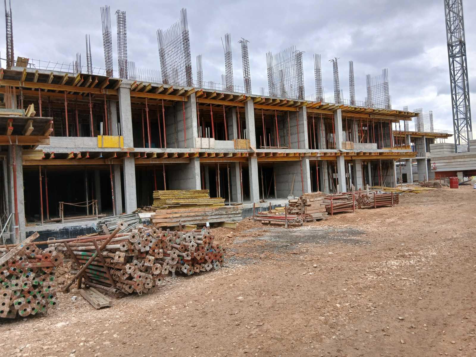 Тристаен апартамент с Градски удобства и спокойствие - Марково