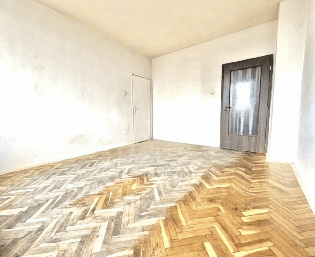 Тристаен апартамент - кв. Мараша