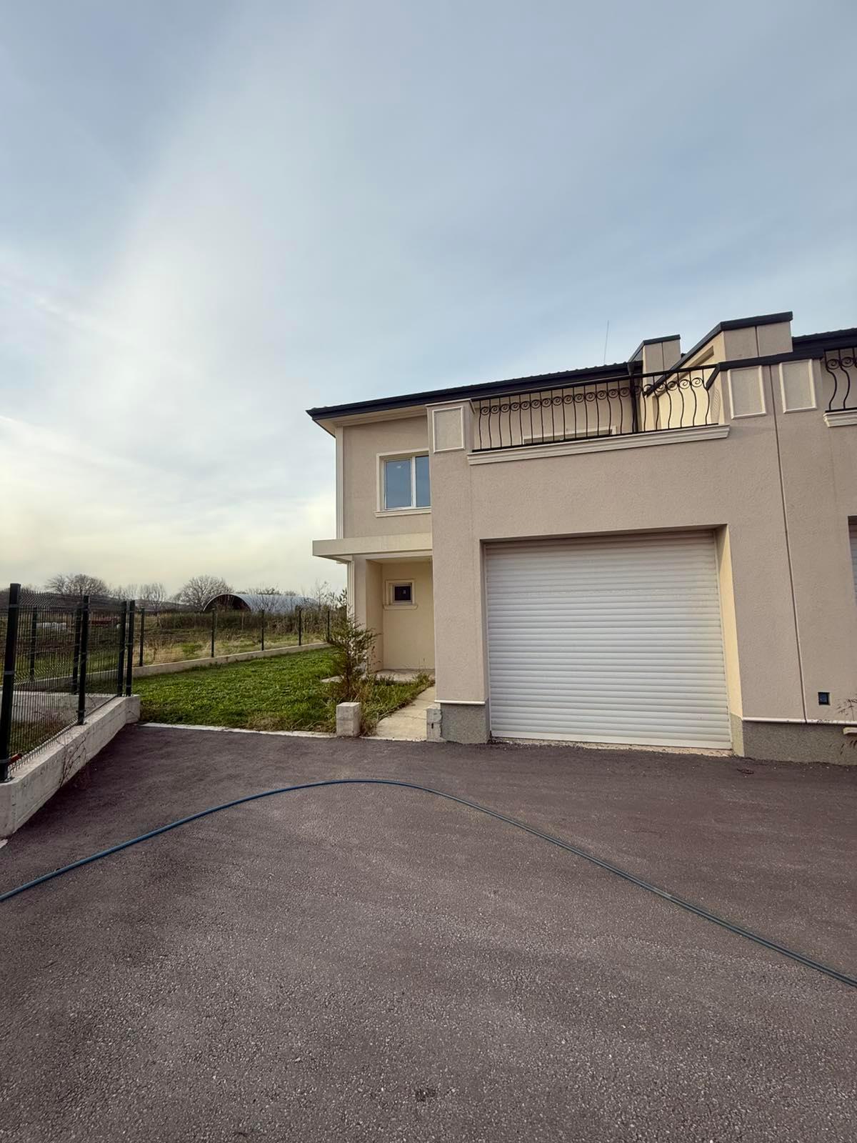 Къща с АКТ 16 - село Първенец 3