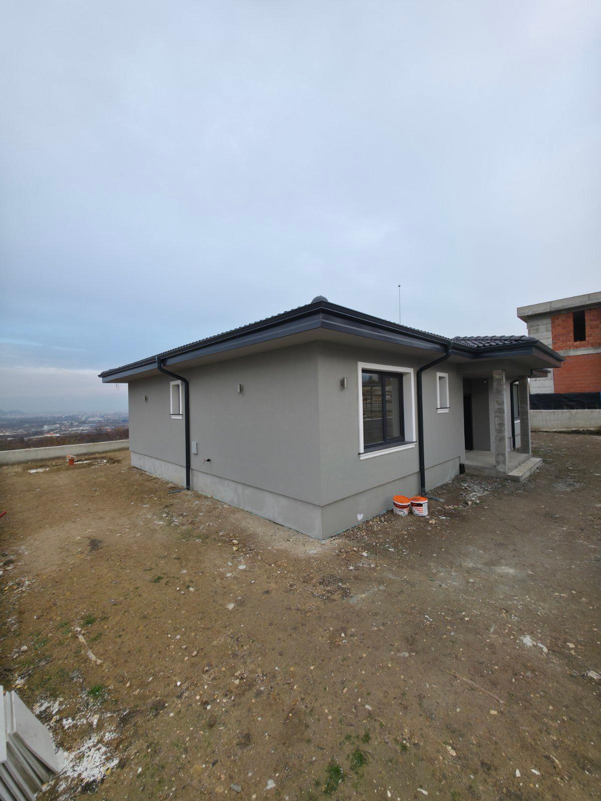 ПРЕД АКТ 16! Самостоятелна къща - село Марково 2