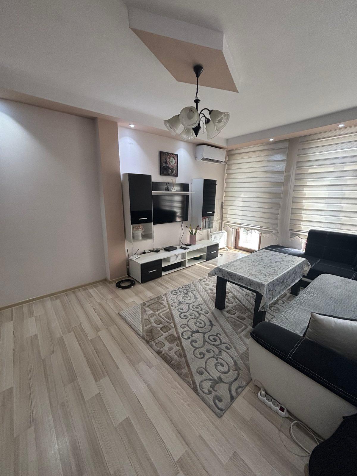 Двустаен обзаведен апартамент - кв. Прослав / ТИХА ЛОКАЦИЯ