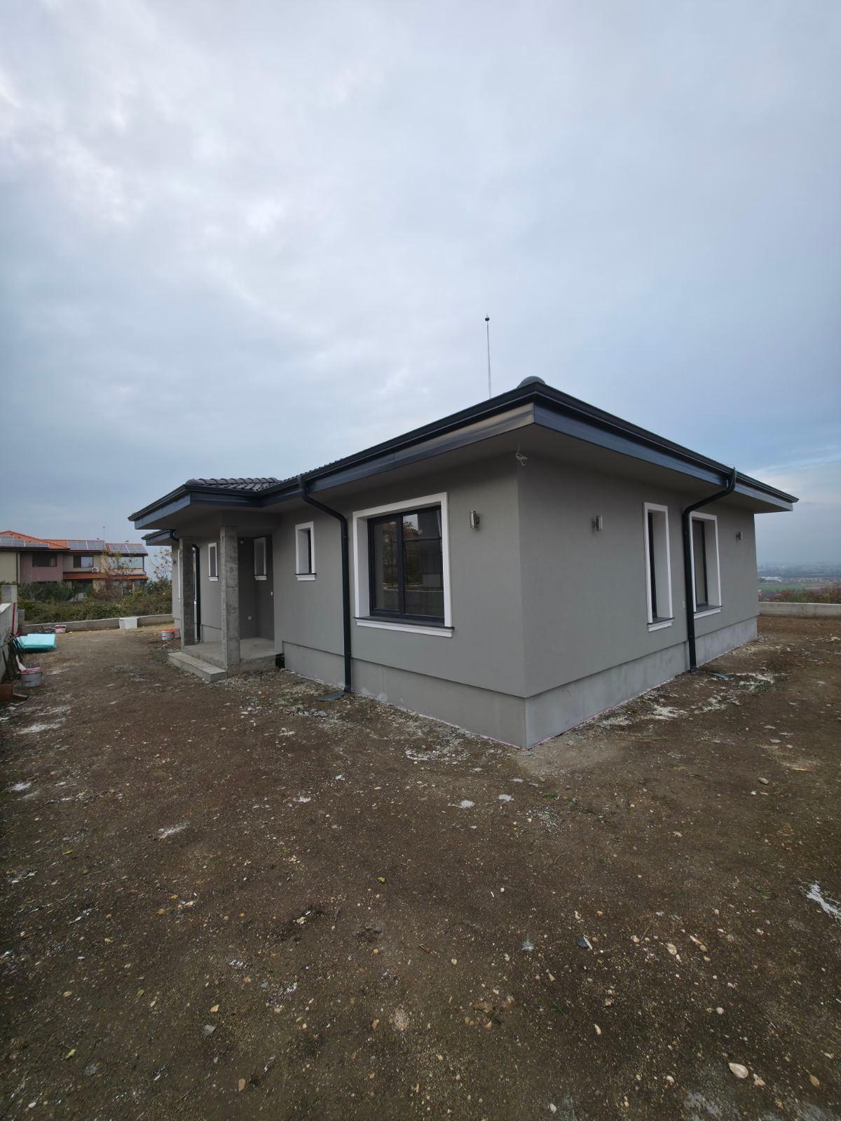 ПРЕД АКТ 16! Самостоятелна къща - село Марково 3