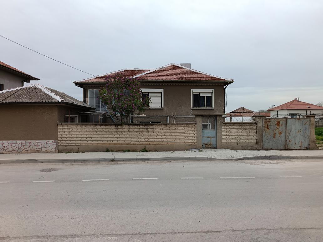 Къща за продажба в село Цалапица