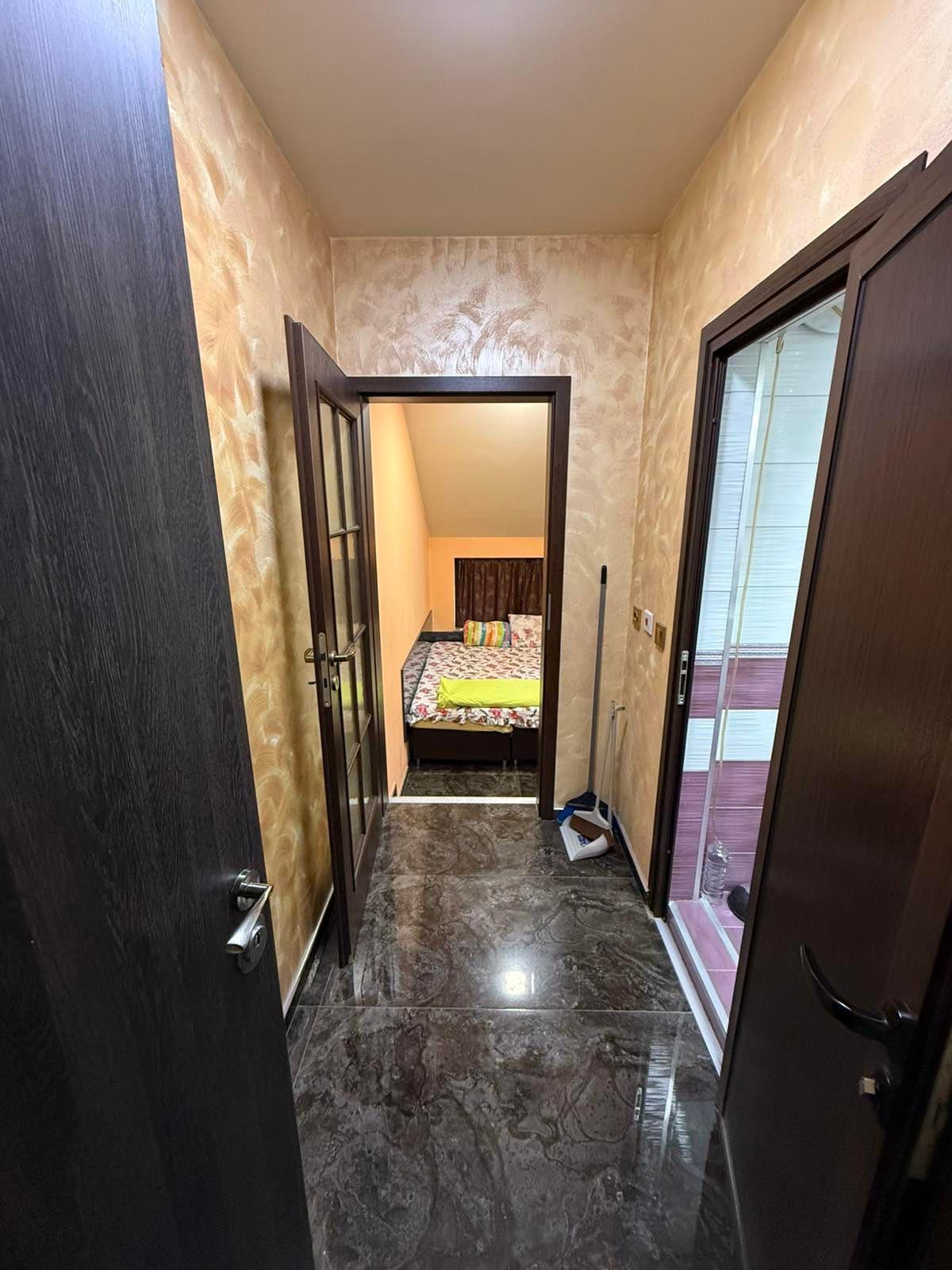 МАЛКА СГРАДА / Едностаен ОБЗАВЕДЕН апартамент кв. Кършияка