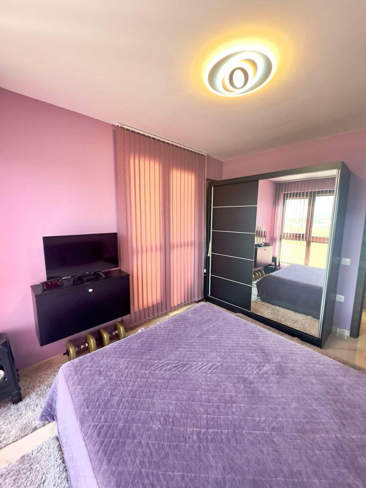 Двустаен обзаведен апартамент - кв. Остромила + ПАРКОМЯСТО 3