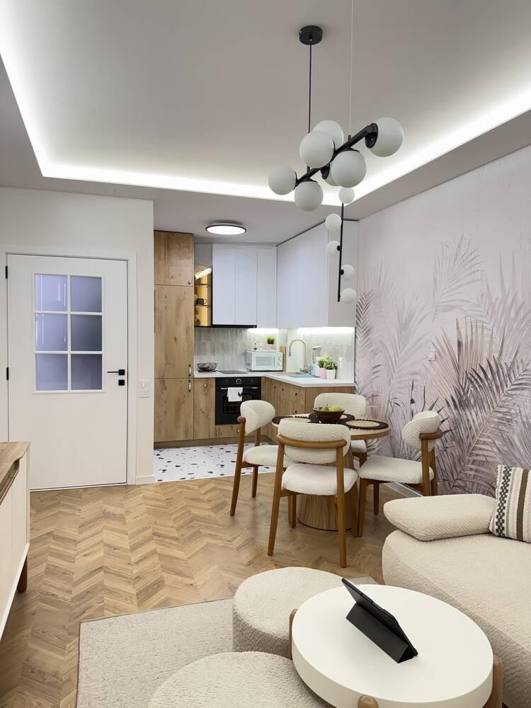 Двустаен обзаведен апартамент - кв. Тракия 2