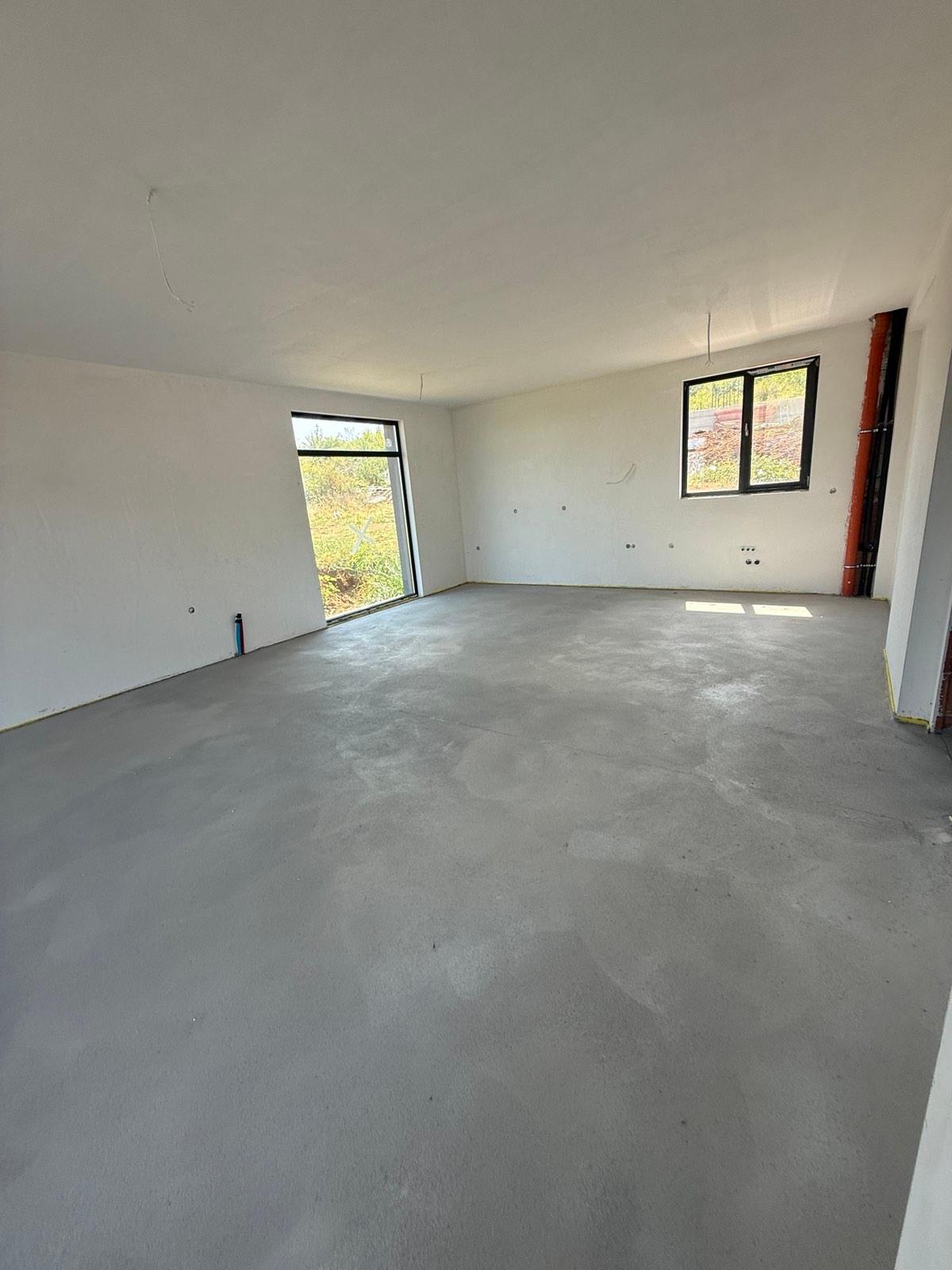 Пред АКТ 16! Двуетажна къща - село МАРКОВО 3