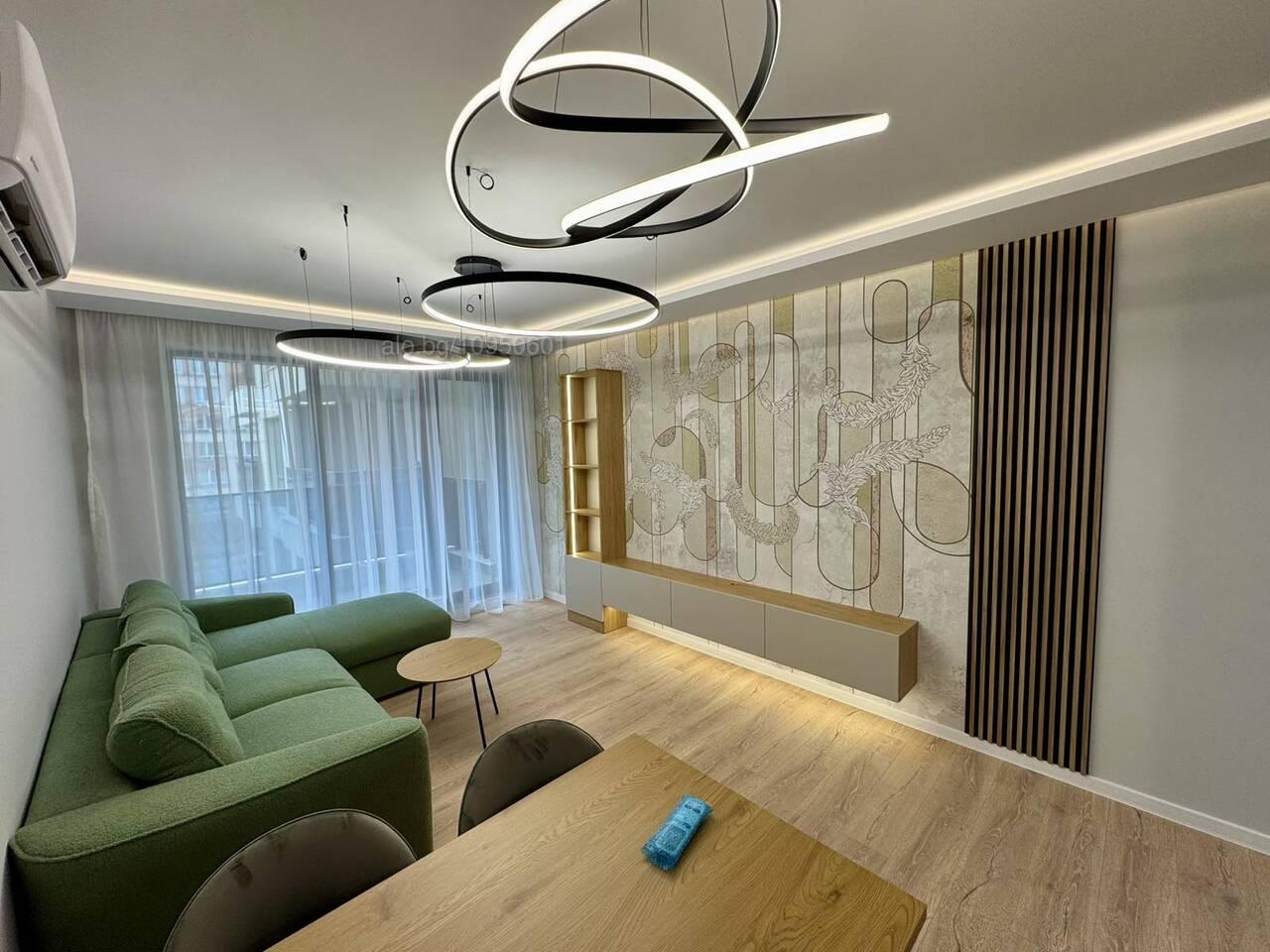 Двустаен обзаведен апартамент в Кючук Париж