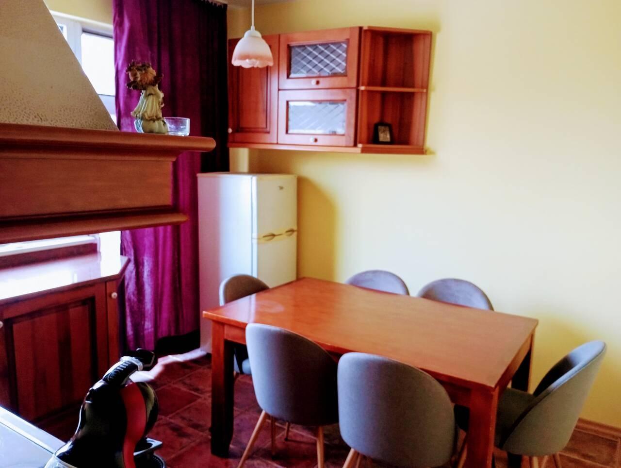 Четиристаен обзаведен апартамент - кв. Кючук Париж 2