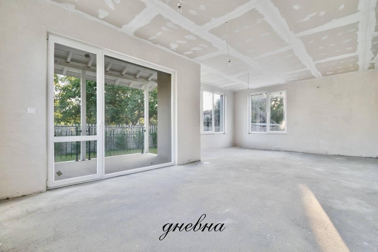  Къща за продажба! кв. Коматево с АКТ 16! 3