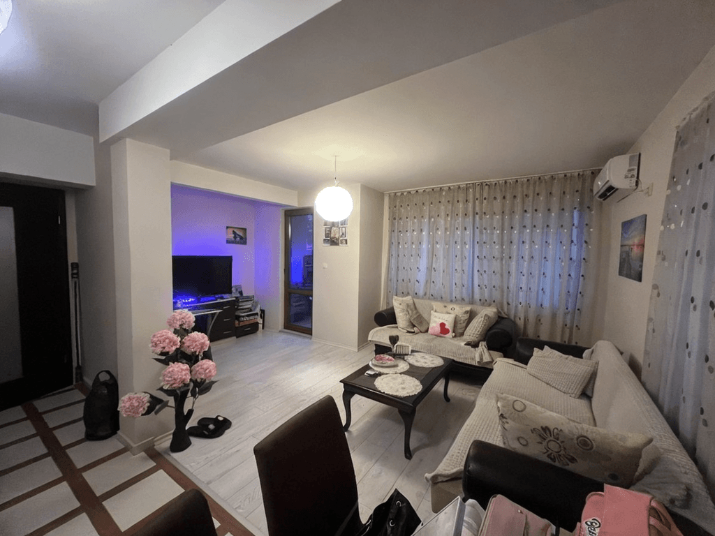 Двустаен обзаведен апартамент - Коматевски възел