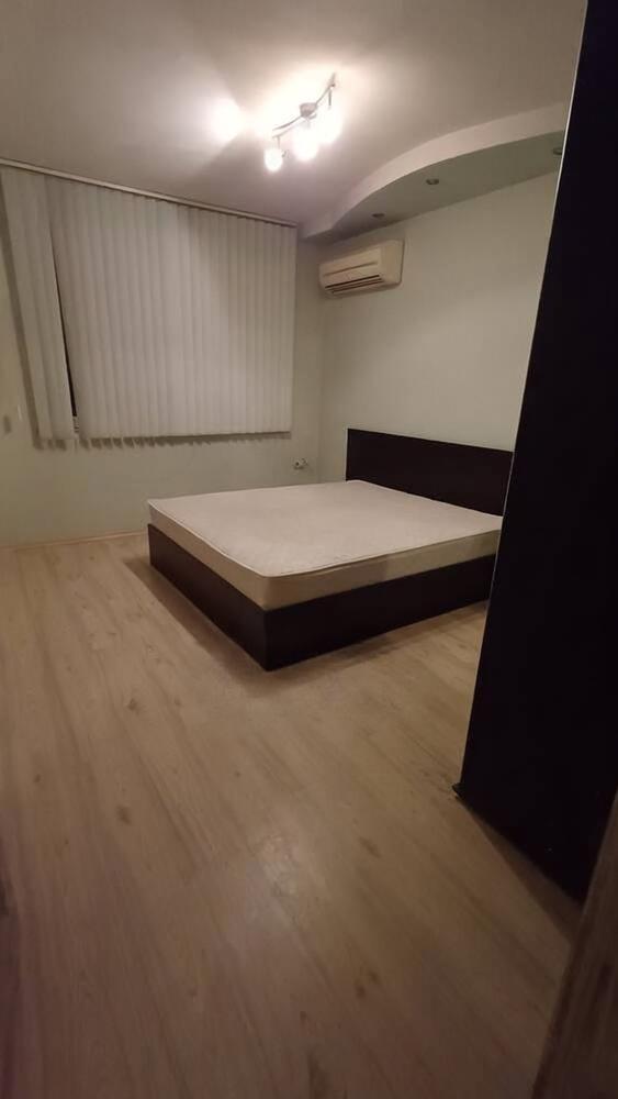 Двустаен апартамент в  Центърa