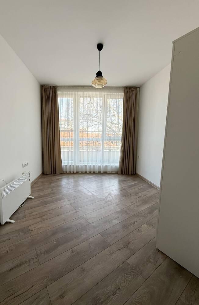 Тристаен апартамент кв. Кършияка 2