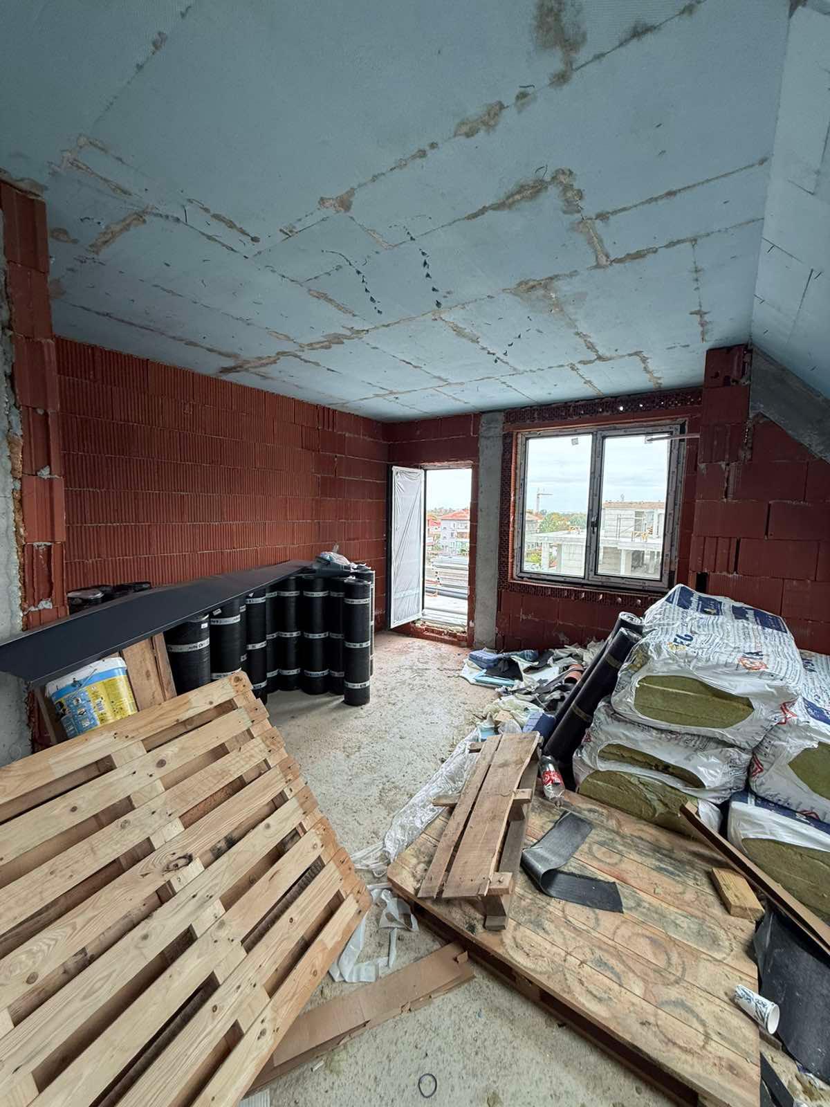 Тристаен апартамент НОВА СГРАДА - кв. КОМАТЕВО