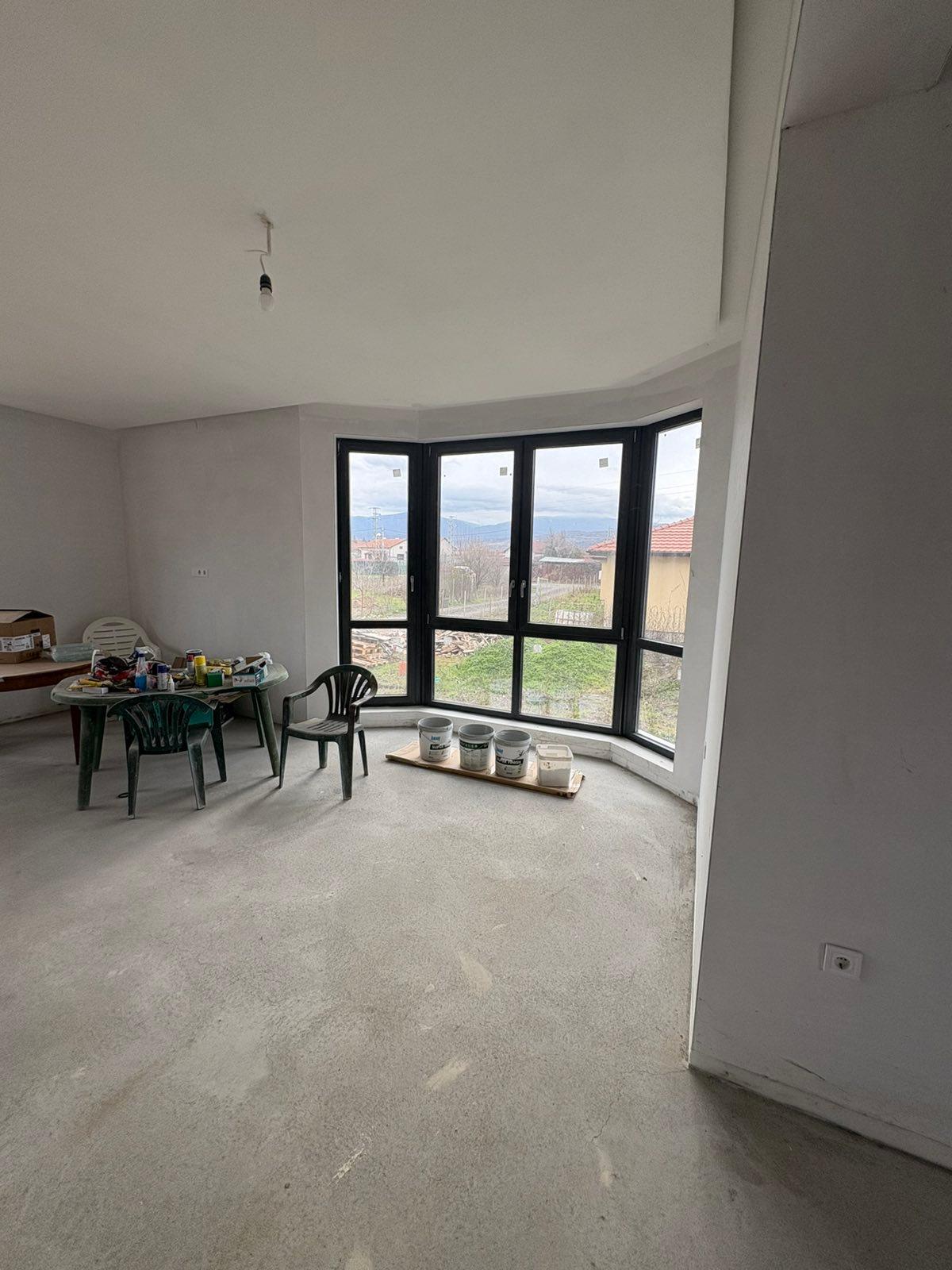 Къща за продажба с АКТ 16 - село Златитрап 2