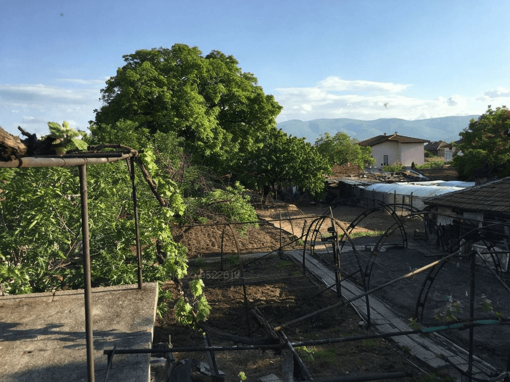 Етаж от къща - село Крумово 2