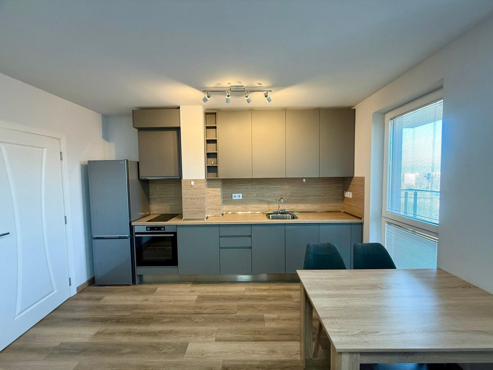 Ексклузивно! Обзаведен апартамент - до МОЛ ПЛАЗА