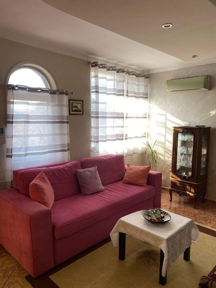 Тристаен апартамент кв. Кършияка / Гараж