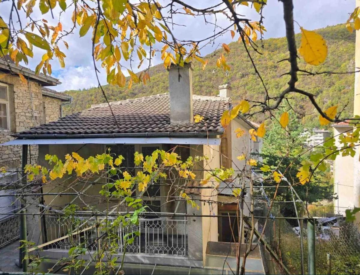 Къща в Нареченски бани