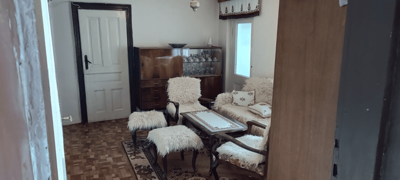 Етаж от къща - ”Център”, град Пловдив