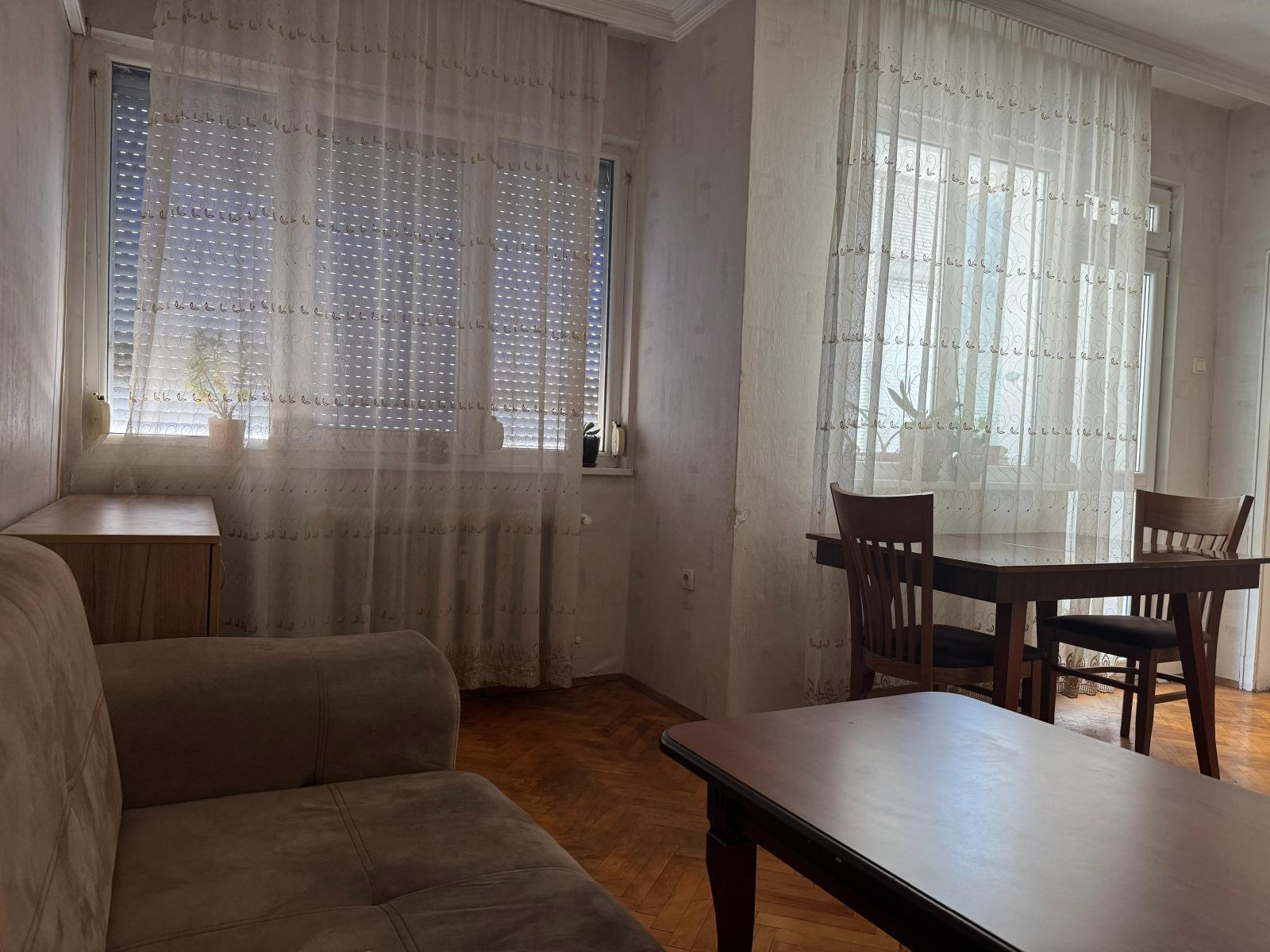 Многостаен апартамент - кв. Христо Смирненски 2
