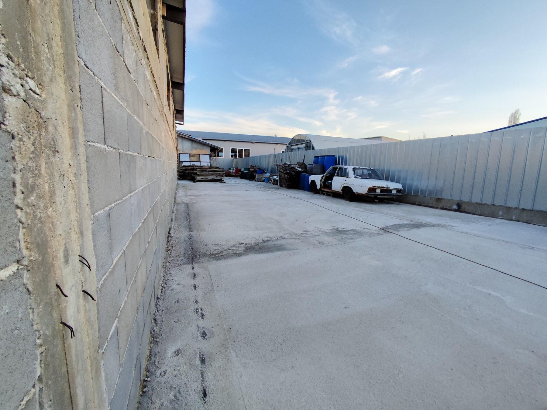 Промишлен имот подходящ за СКЛАД - Асеновград