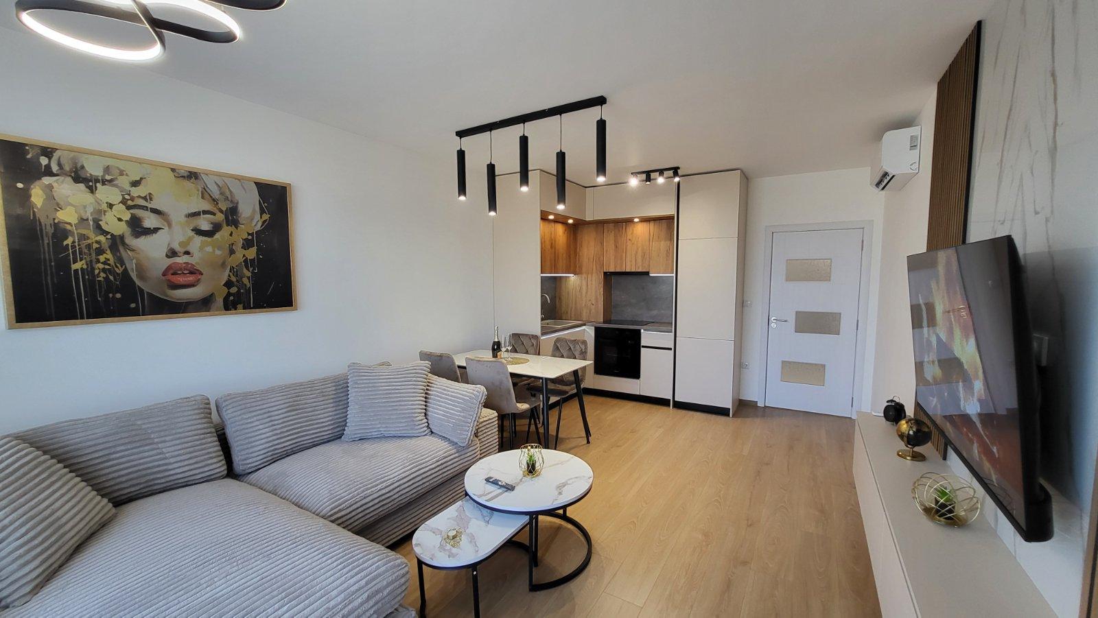 НОВ Двустаен обзаведен апартамент - кв. Южен 3