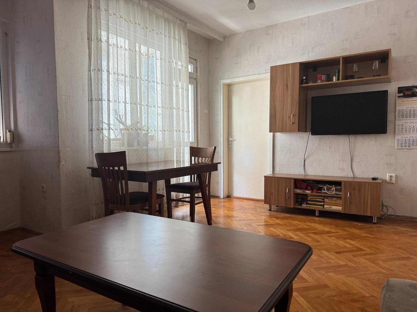 Многостаен апартамент - кв. Христо Смирненски 3