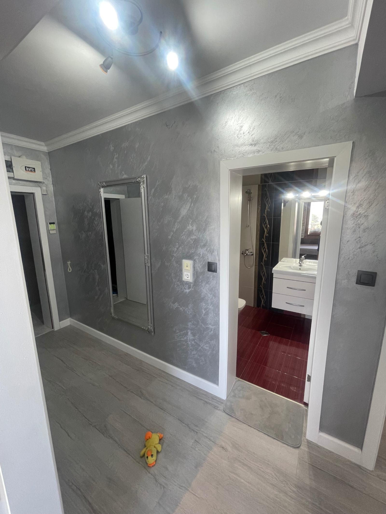 Тристаен апартамент - Младежки хълм 3