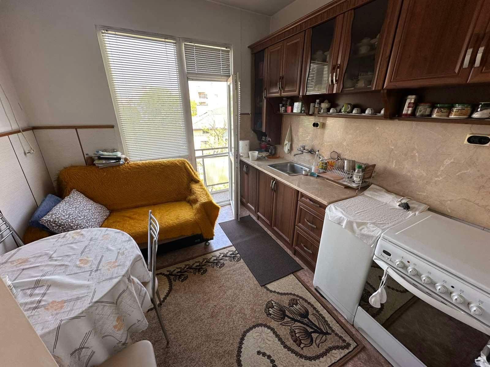 Четиристаен апартамент - кв. Кючук Париж 3