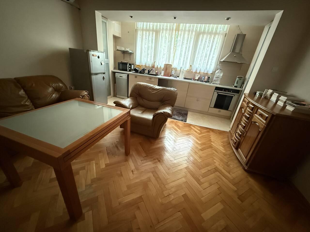 Двустаен обзаведен апартамент - кв. Гагарин 2