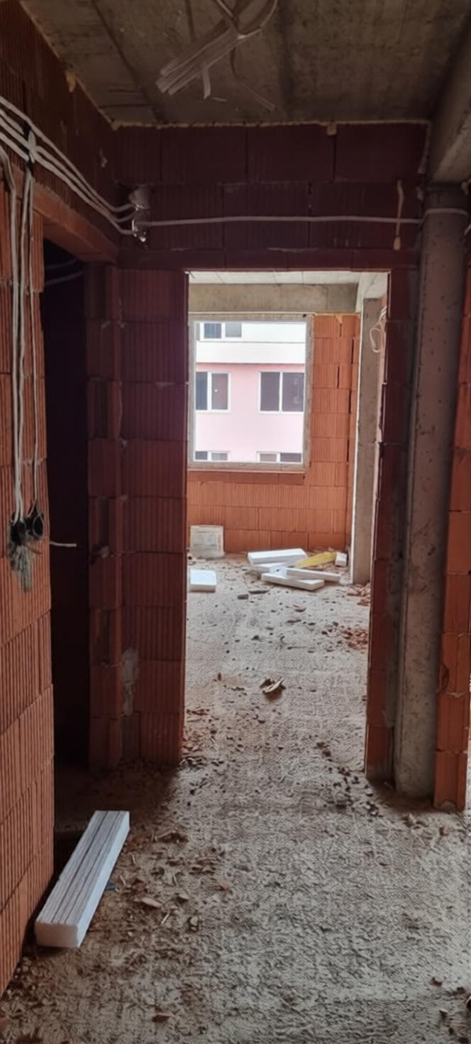 АКТ 15! Двустаен апартамент с ПАРКОМЯСТО - кв. Остромила 2