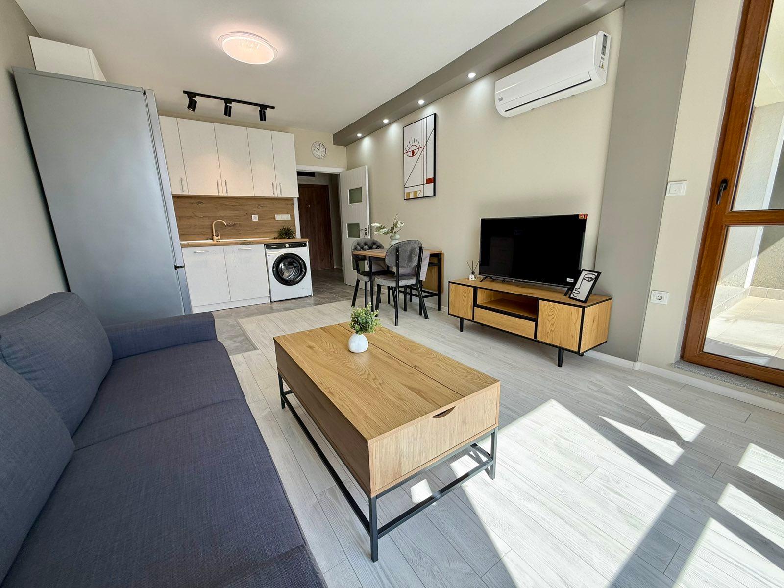 Двустаен обзаведен апартамент - кв. Южен