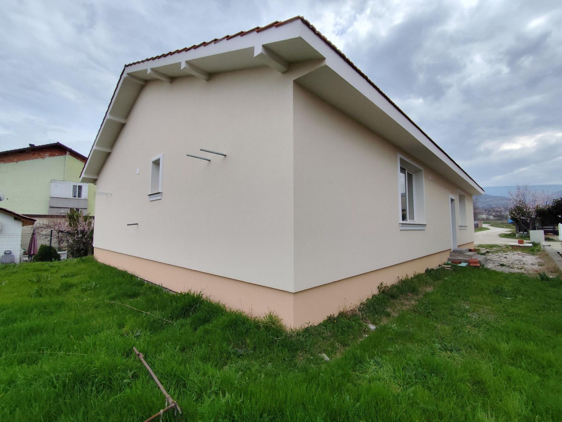 Къща за продажба с АКТ 16 - село Браниполе 3