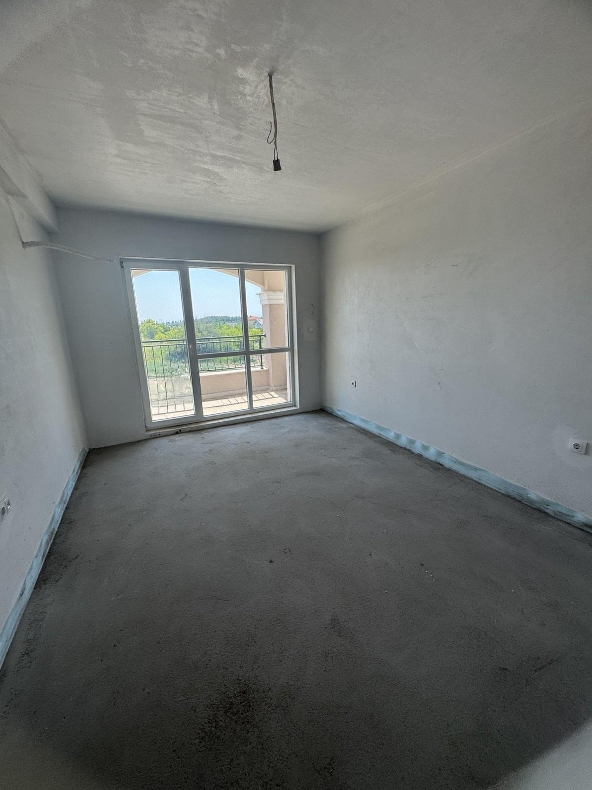 С АКТ 16! Тристаен БУТИКОВА сграда - кв. Беломорски