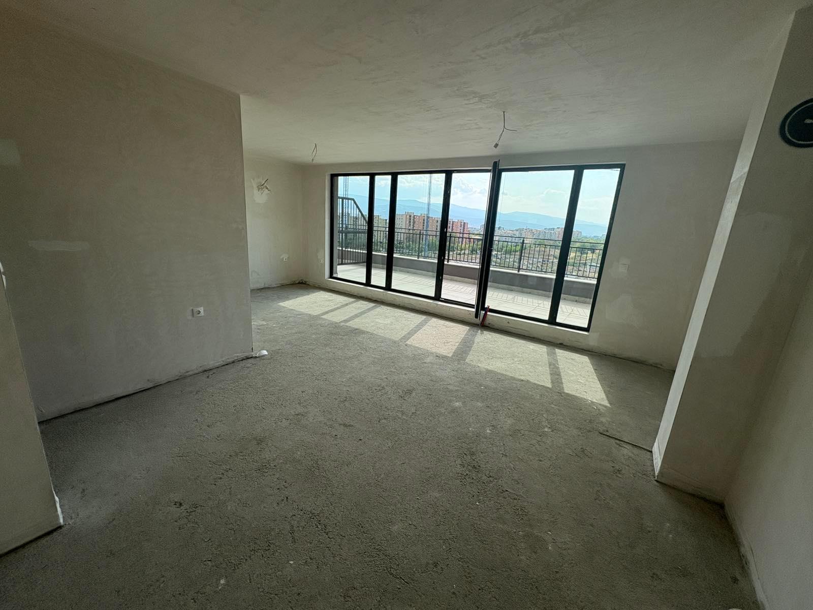 С АКТ 16! Тристаен с ПАНОРАМНА гледка - кв. Тракия