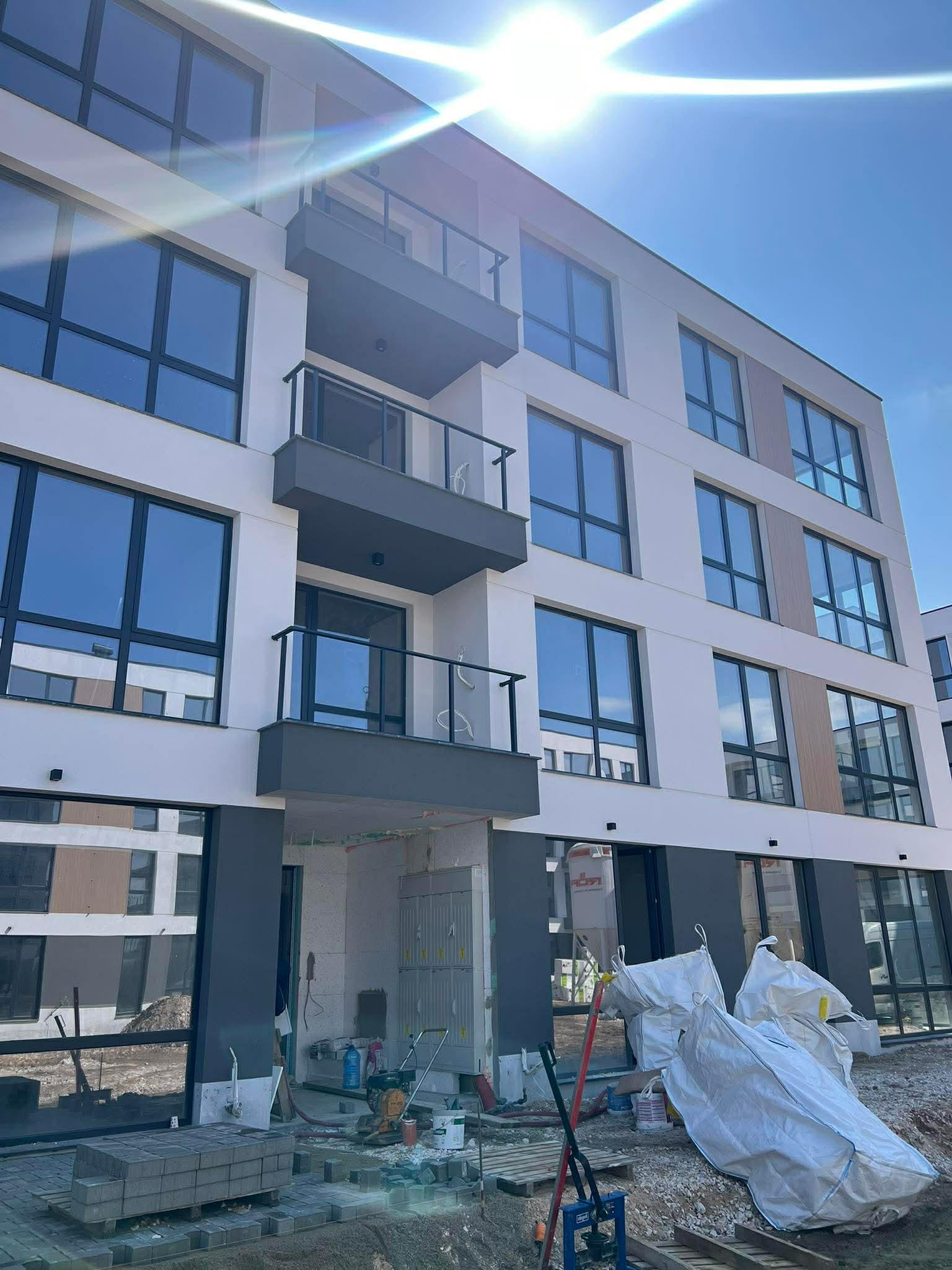 Ексклузивно! С АКТ 15! Двустаен ”БУТИКОВА СГРАДА” - кв. Остромила