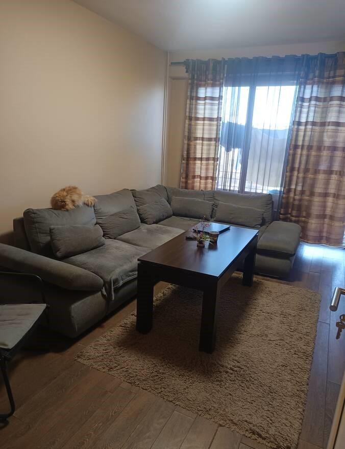 Тристаен обзаведен апартамент - кв. Гагарин