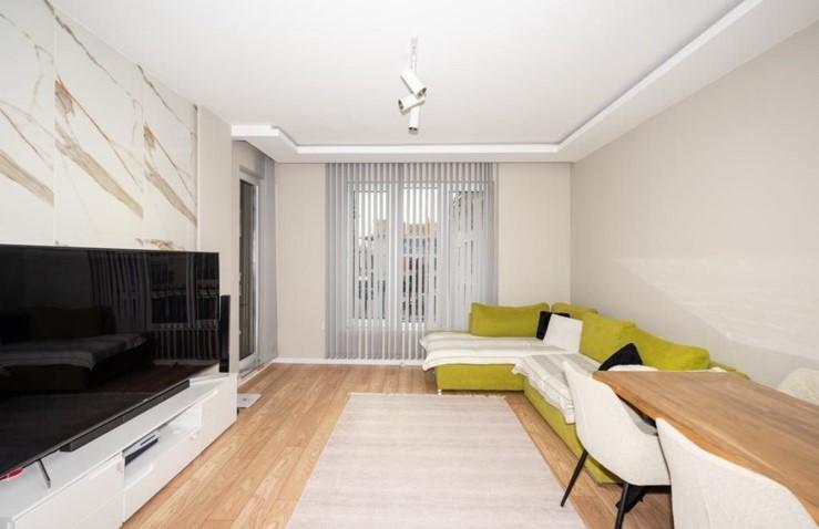 Двустаен обзаведен в БУТКОВ КОМПЛЕКС - кв. Остромила 2