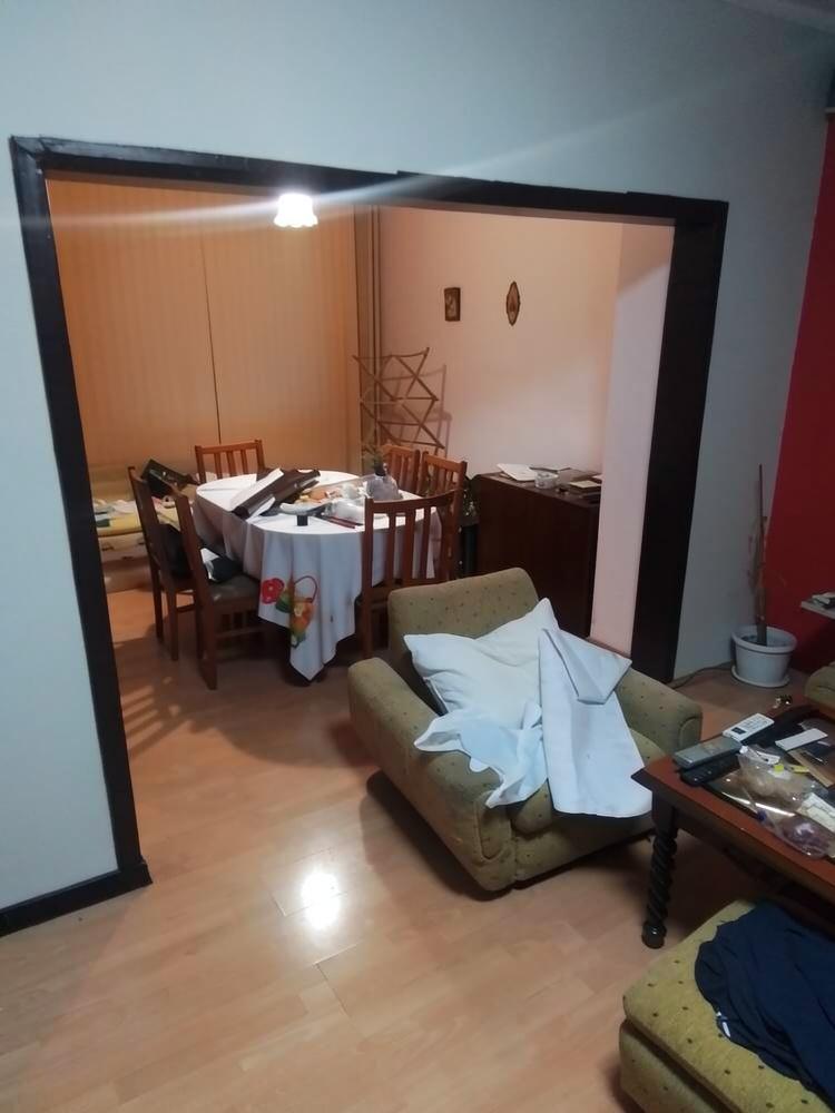 Тристаен обзаведен апартамент - кв. Кючук Париж 3