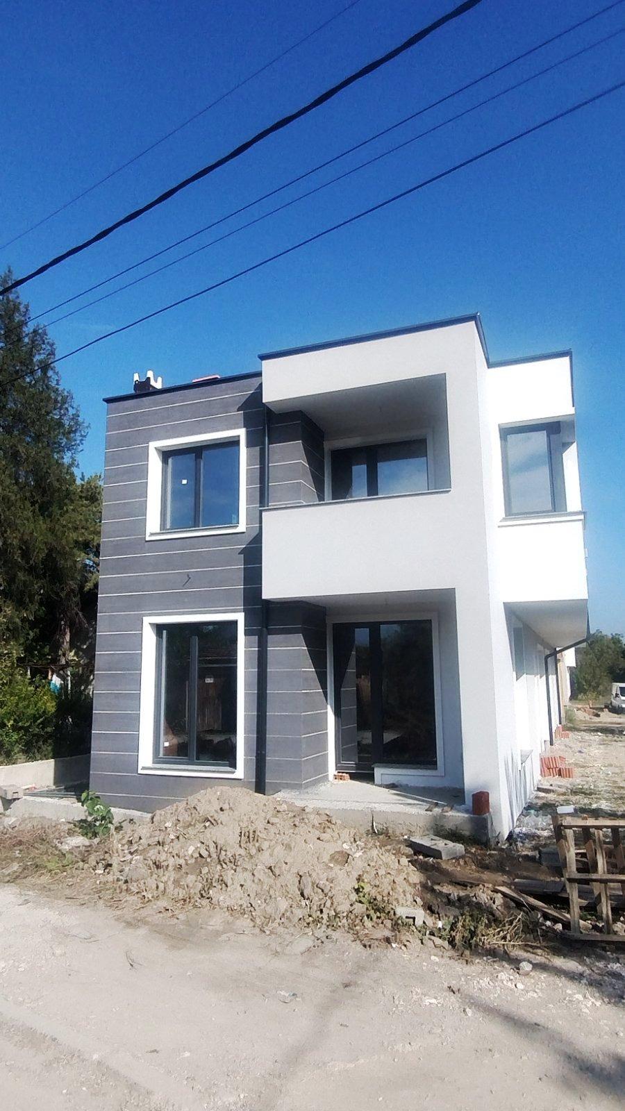 Къщи за продажба - кв. Беломорски 3